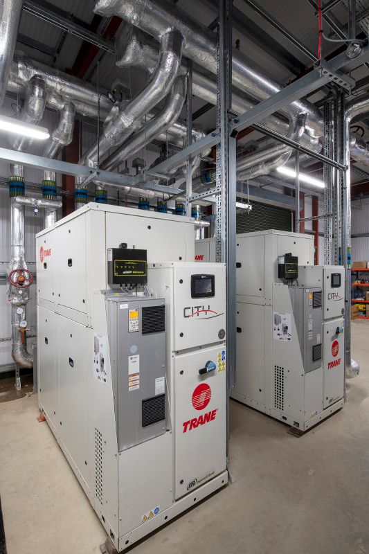 Energy cost savings with low carbon heat for a district heating network in Scotland