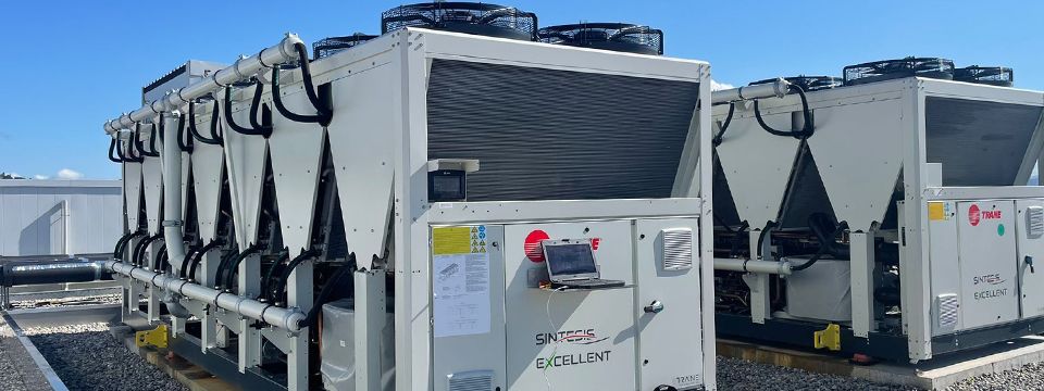 Data center in France opts for innovative GVAF chillers combined with Trane Rental solution